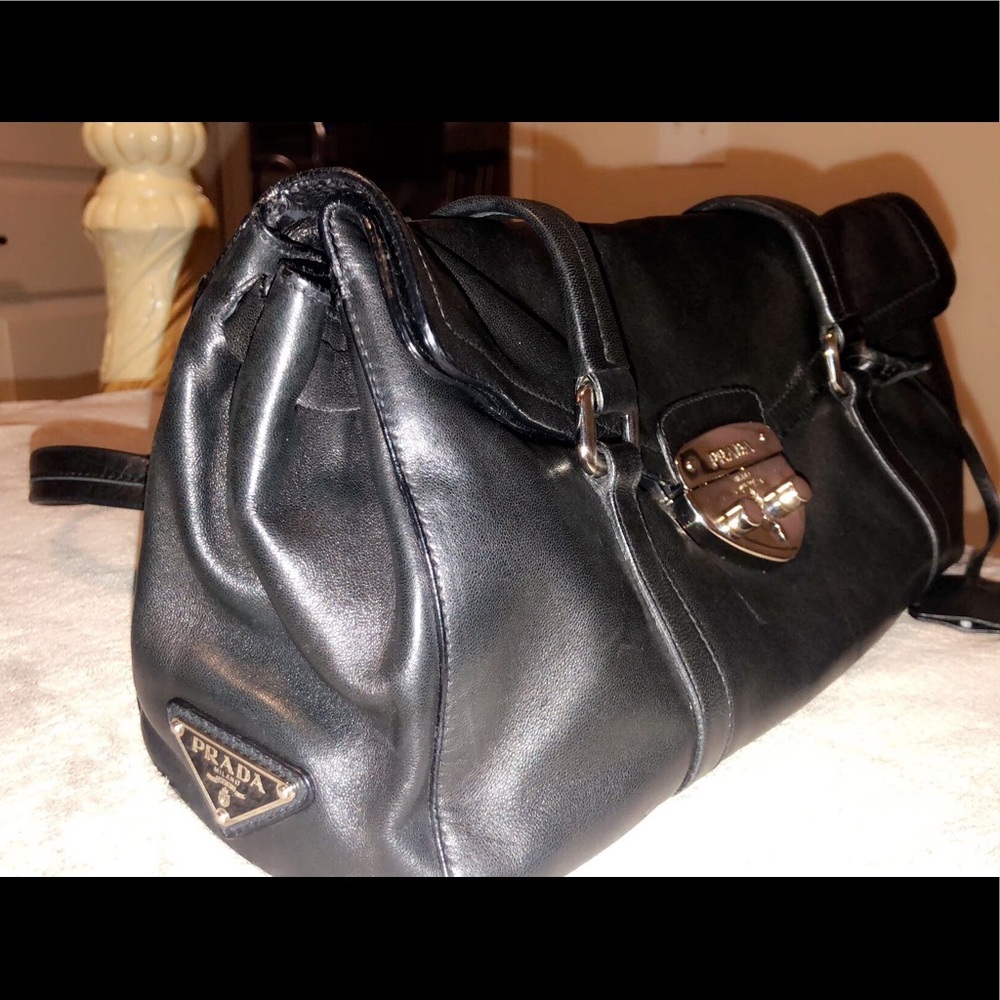 PRADA Bag 💯authentic